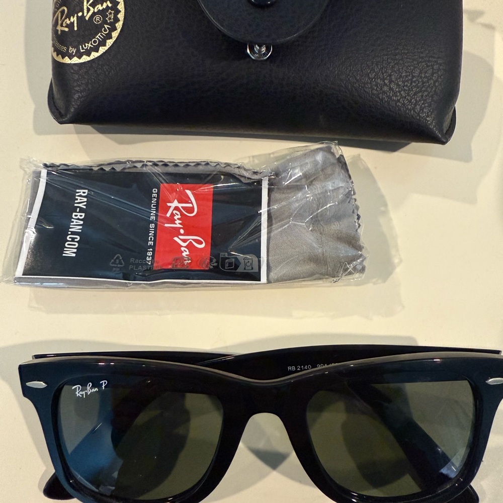 Ray-Ban Black Sunglasses with Case NEW